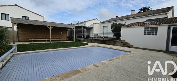 Maison à vendre 10 pièces 169 m² Longeville-sur-Mer