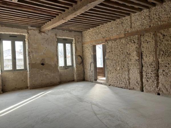 ENNEZAT centre maison à terminer de 202 m2