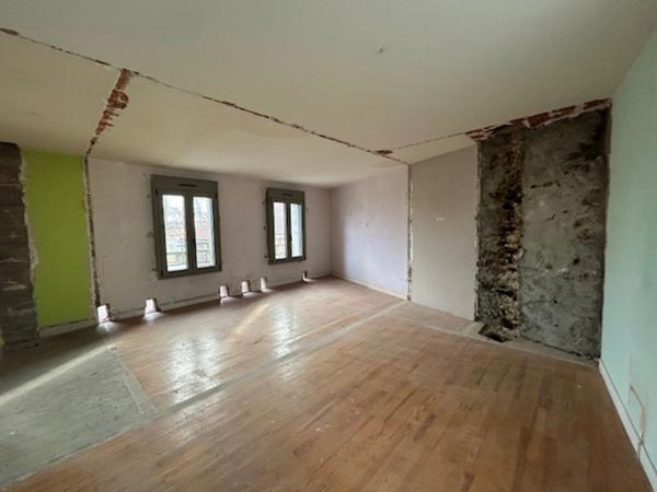 ENNEZAT centre maison à terminer de 202 m2