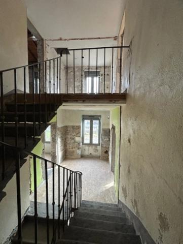 ENNEZAT centre maison à terminer de 202 m2