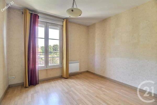 Appartement F3 à vendre  3 pièces - 69,50 m 2   CHATEAU THIERRY  - 02
