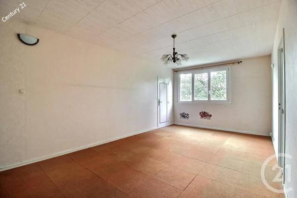 Appartement F3 à vendre  3 pièces - 60,44 m 2   CHATEAU THIERRY  - 02