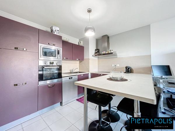 Appartement T3 – 56m² ENTIÈREMENT MEUBLÉ + GARAGE + DPE A, récent, climatisé