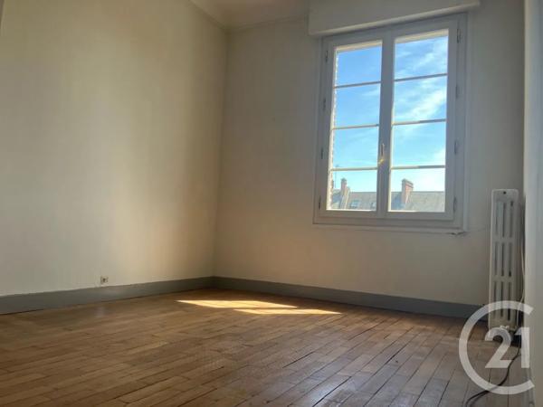 Maison à vendre  5 pièces - 198 m 2   ABBEVILLE  - 80