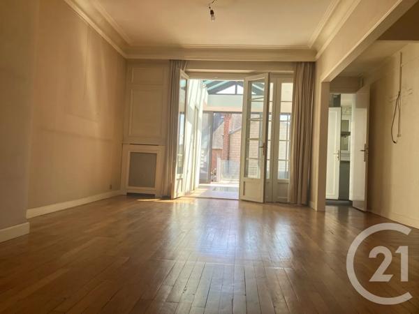 Maison à vendre  5 pièces - 198 m 2   ABBEVILLE  - 80