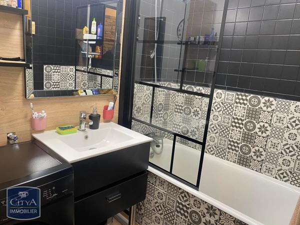 Appartement à vendre 4 pièces 74m² Laval (53000)