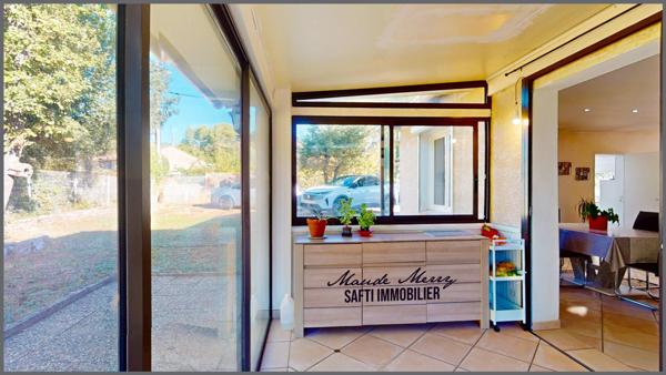 Maison plain-pied - 3 chambres - piscine et quartier très calme