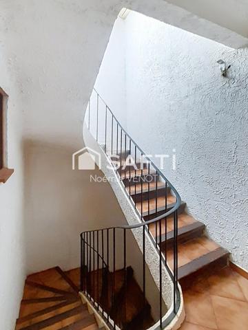 Maison de village en plein centre-ville de Tourves