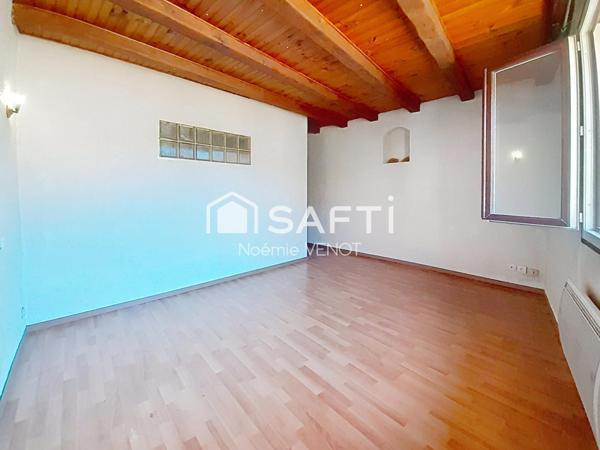 Maison de village en plein centre-ville de Tourves