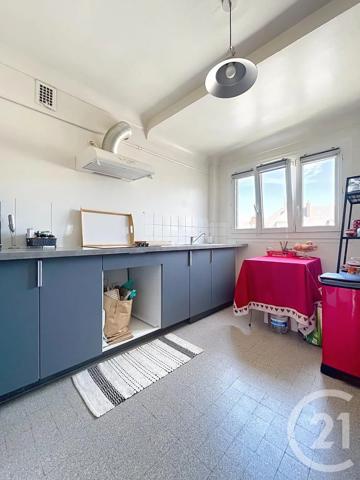 Appartement F2 à vendre  2 pièces - 44 m 2   COMPIEGNE  - 60