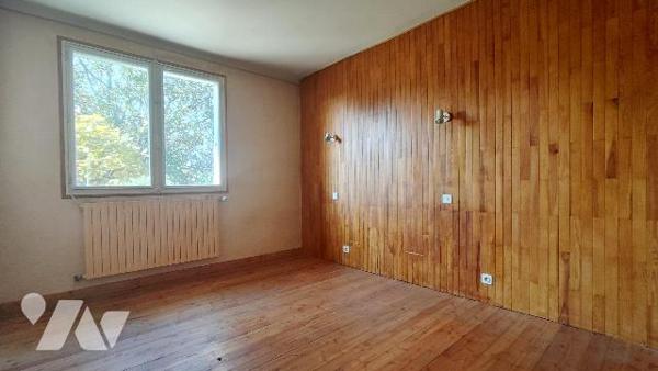 Maison avec grand jardin