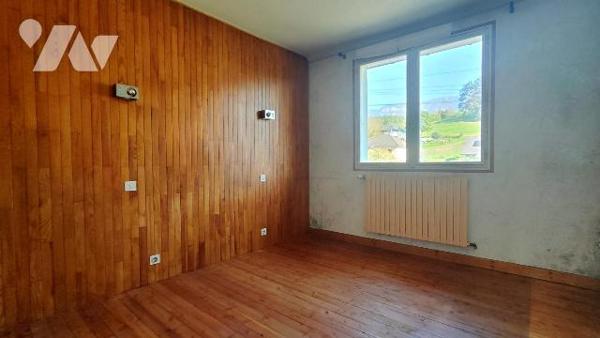 Maison avec grand jardin