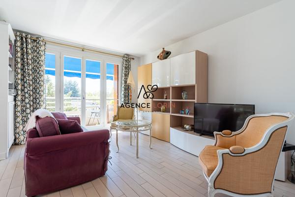 Appartement Le Vésinet - 54 m² - 3 pièces Le vesinet Appartement Le Vésinet - 54 m² - 3 pièces Le vesinet
