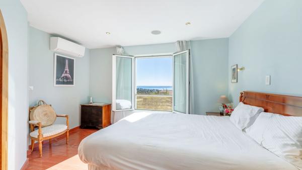 Vente Villa de luxe Grimaud 9 Pièces 430 m²