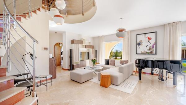 Vente Villa de luxe Grimaud 9 Pièces 430 m²