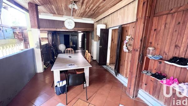 Maison 6 pièces de 130 m² à Saint-Louis (97450)