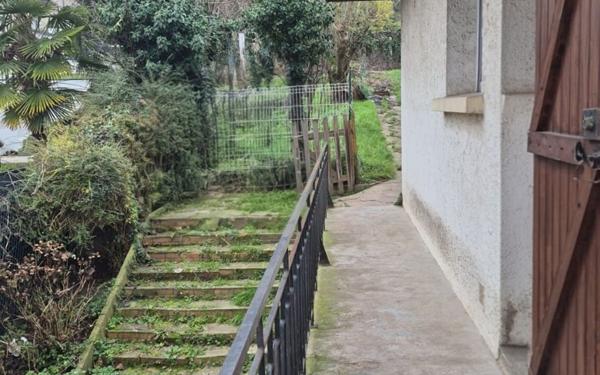 Maison à vendre    5 pièces •  Jouy-le-Moutier