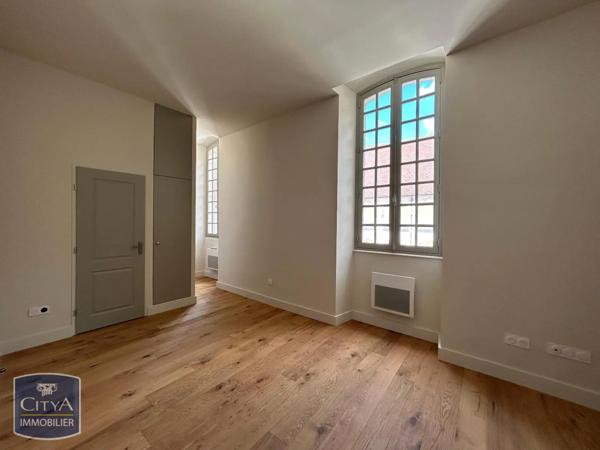 Appartement à louer 2 pièces 34.1m² Dole (39100)