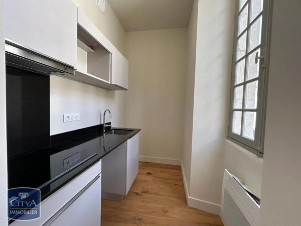 Appartement à louer 2 pièces 34.1m² Dole (39100)