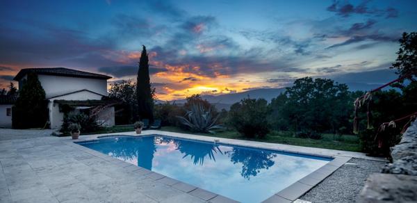 Maison à vendre    6 pièces •  Fayence