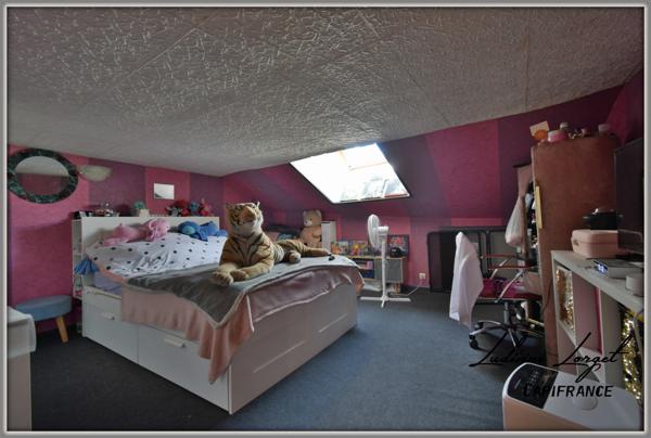 Maison de ville avec beau terrain – 10 min de La Ferté-Milon (02460)– 133 m² – 3/4 chambres – Atelier – Carport – Terrain 623 m²