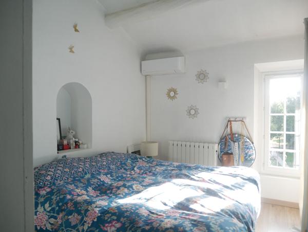 Appartement  duplex T3-4 dans bastide avec 124 jardin privatif et Parking