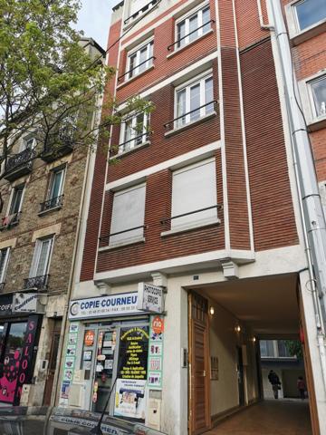 Joli duplex en dernier étage, bien isolé (DPE C), à 100 du M° La Courneuve (ligne 7)