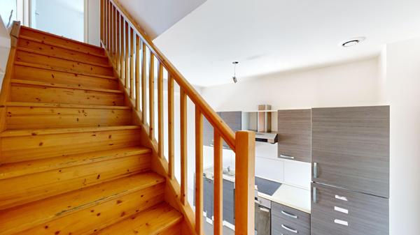 Joli duplex en dernier étage, bien isolé (DPE C), à 100 du M° La Courneuve (ligne 7)