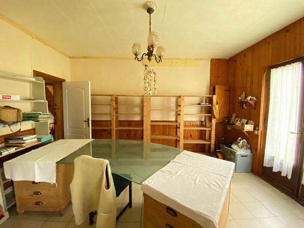 ENSEMBLE IMMOBILIER SUR 4000M² - 10 MIN DE DAX