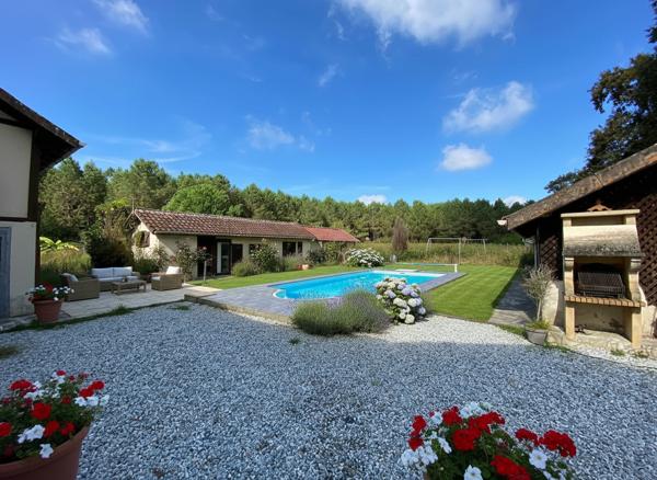 ENSEMBLE IMMOBILIER SUR 4000M² - 10 MIN DE DAX