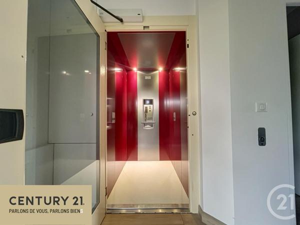 Maison à vendre  7 pièces - 159,73 m2 ST MAUR DES FOSSES - 94