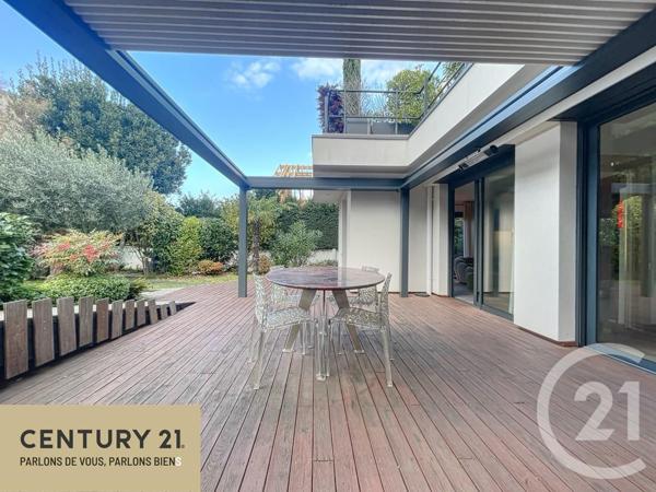 Maison à vendre  7 pièces - 159,73 m2 ST MAUR DES FOSSES - 94