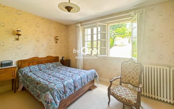 Maison à vendre    4 pièces •  Montluçon