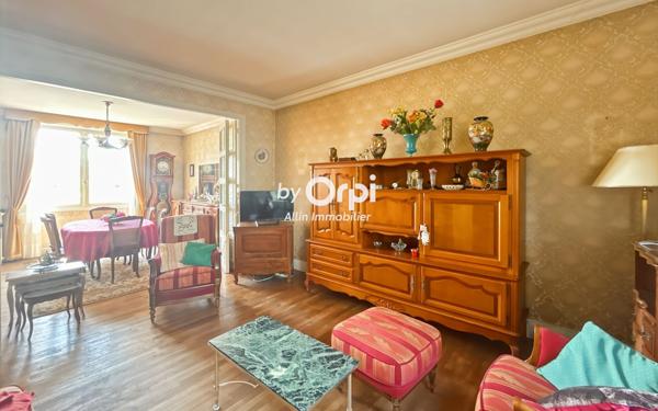 Maison à vendre    4 pièces •  Montluçon