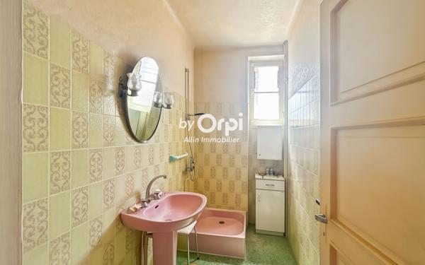 Maison à vendre    4 pièces •  Montluçon