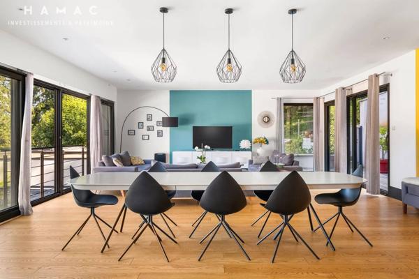 Charbonnières-les-Bains – Villa de 319 m² avec piscine et terrasse, en plein centre-ville