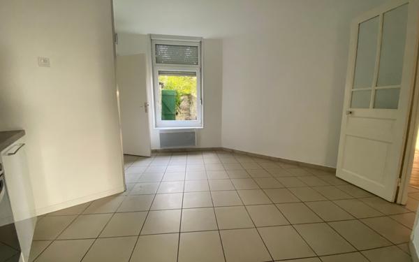 Appartement à louer    3 pièces •  Calais