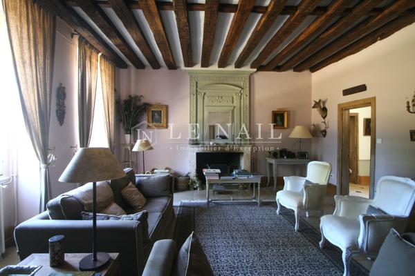 Ravissante maison de maître et son parc de 2 hectares dans le Berry