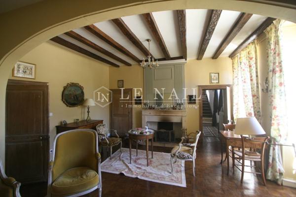 Ravissante maison de maître et son parc de 2 hectares dans le Berry