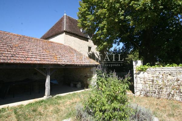 Ravissante maison de maître et son parc de 2 hectares dans le Berry