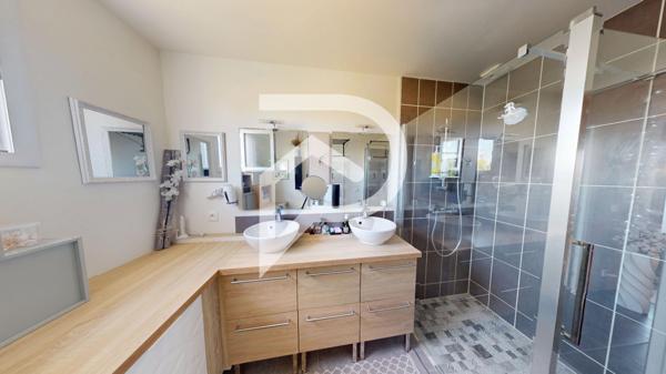 CHASSENEUIL DU POITOU - PLAIN-PIED - 3 CHAMBRES - RECENTE