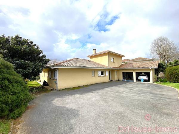 Maison à vendre 5 pièces de 187 m²