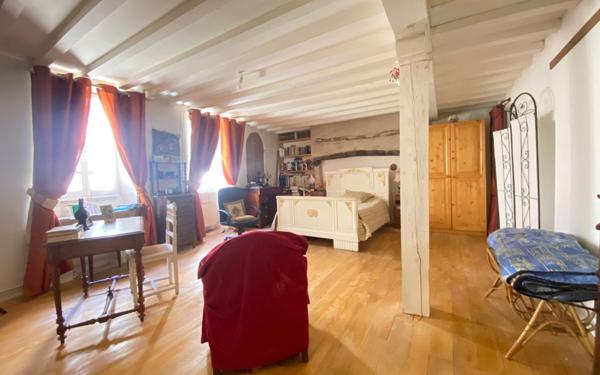 Maison à vendre    4 pièces •  Montpezat-de-Quercy