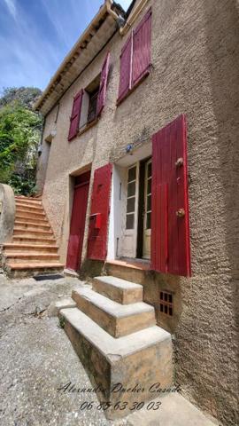 Maison de Village à rénover avec 3 logements