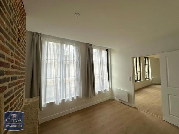 Appartement à louer 2 pièces 48.05m² Charleville-Mézières (08000)