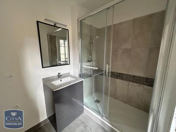 Appartement à louer 2 pièces 48.05m² Charleville-Mézières (08000)