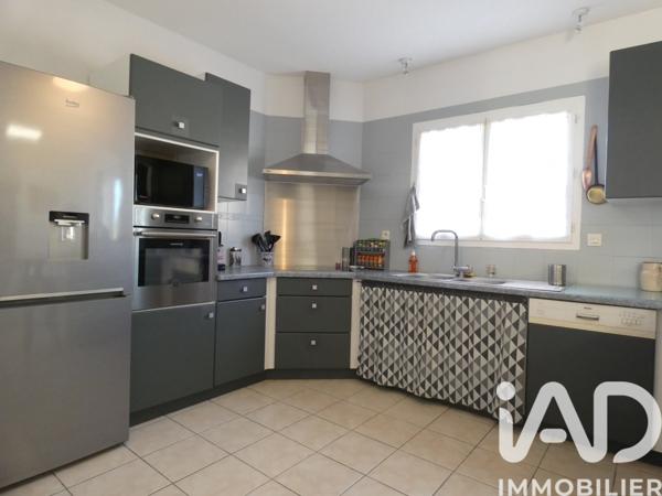 Maison à vendre 5 pièces 108 m² Saint-Nazaire-d'Aude