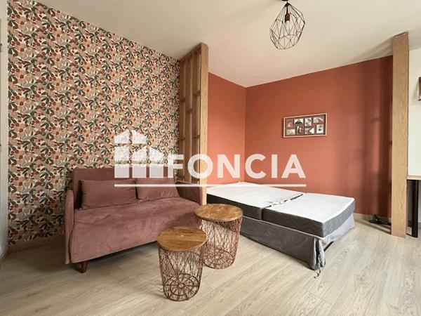 Location Studio meublé 24.54 m² - 5/9 RUE DU PIGEON BLANC Poitiers 86000