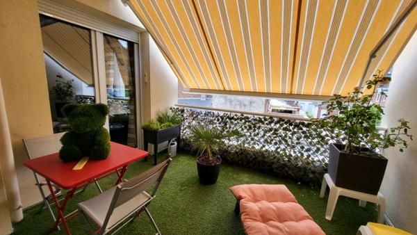 MAGNIFIQUE DUPLEX HYPER CENTRE AVEC 2 PARKINGS
