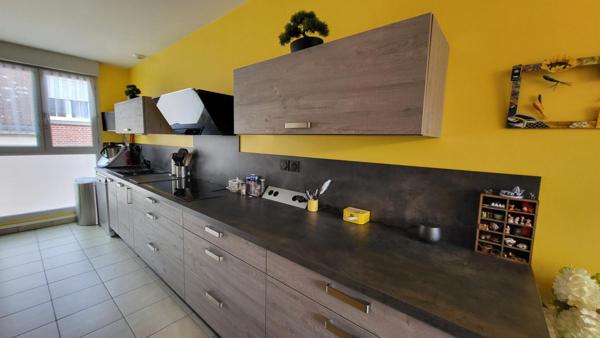 MAGNIFIQUE DUPLEX HYPER CENTRE AVEC 2 PARKINGS